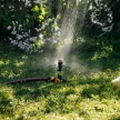FISKARS Performance pulzáló kör esőztető, leszúrható be/ki >500 m2 (XL)