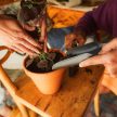 FISKARS Urban Gardening mini lapát és seprű szett