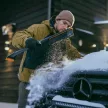 FISKARS X-Series teleszkópos jégkaparó & hóseprű