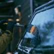FISKARS X-Series teleszkópos jégkaparó & hóseprű