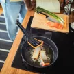 FISKARS Functional Form spatula, áttört felülettel